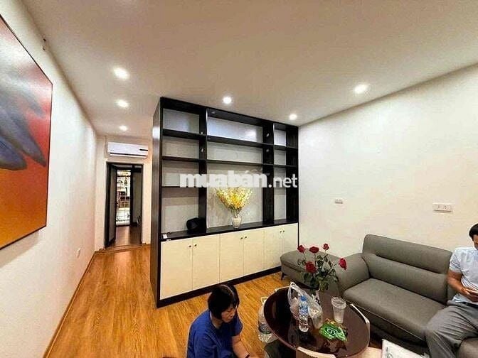 Lô góc ! TT Phương Mai T2 , sát phố, 2 thoáng , KD , full đồ 70 m2