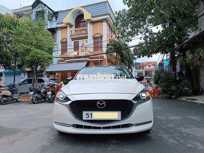 Mazda 2 Luxury 2021 số tự động màu trắng