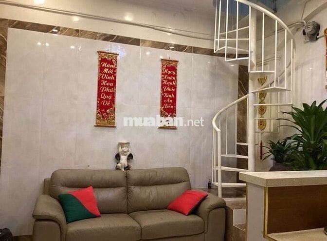 Nhà cho thuê Hồng Lạc, Tân Bình, DT 28m2, 2 phòng ngủ, hẻm đẹp