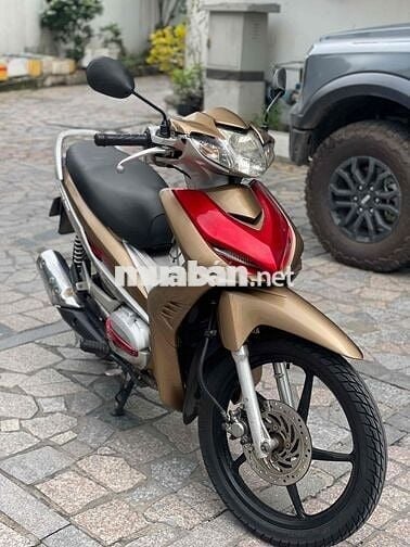 Tay ga Rsx AT Fi 2011 trả trc 4tr9 nhận xe