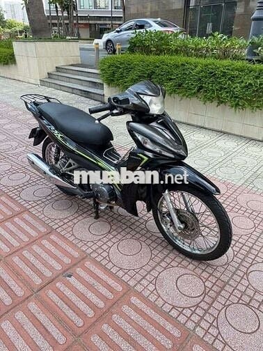 Kẹt tiền cần bán xe ,lh ***