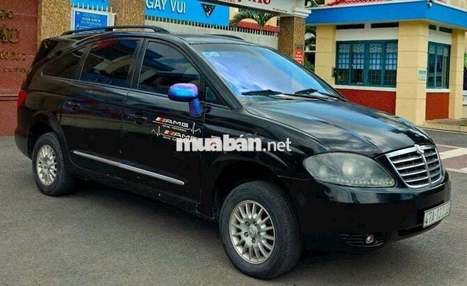 ssangyong stavic  không niên hạn 
Máy dầu  xe van