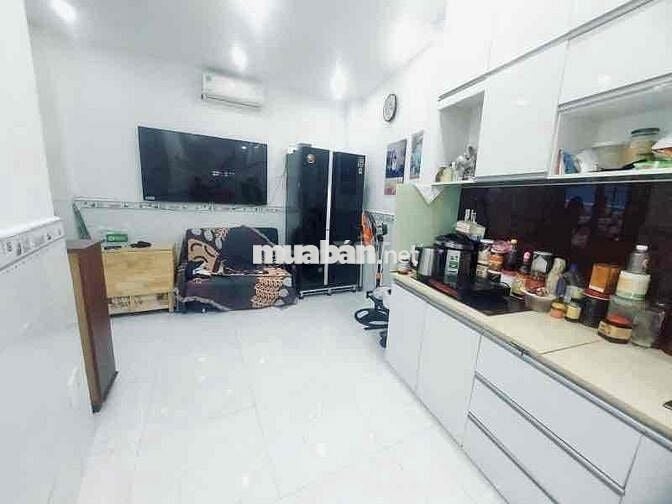 SHR - NHÀ 2 TẦNG 2PN - NHỈNH 2 TỶ - TT PHÚ NHUẬN