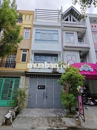 Nhà 1 Trệt 3 Lầu 4PN 4x18m Mặt Tiền Đường Số Phường Tân Phong Q.7