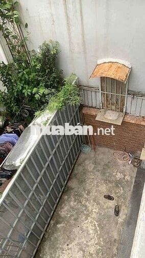 Cho thuê nhà mới gần ga bình thái chỉ 7tr tháng vào ở ngay. Sân rộng