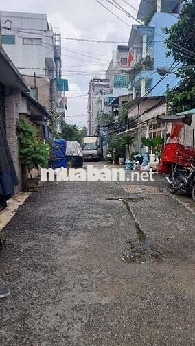 NHÀ DIỆN TÍCH RỘNG XE TẢI VÀO TRƯỚC CỬA