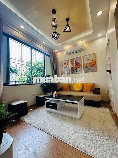 TẬP THỂ TẦNG 3 PHỐ CHÙA LÁNG - TẦNG 3 LÔ GÓC 3 THOÁNG -2 BAN CÔNG PHỐ