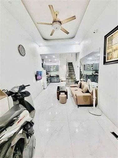 Bán nhà phố Yên Lãng lô góc ngõ thông, cách mặt phố 20m