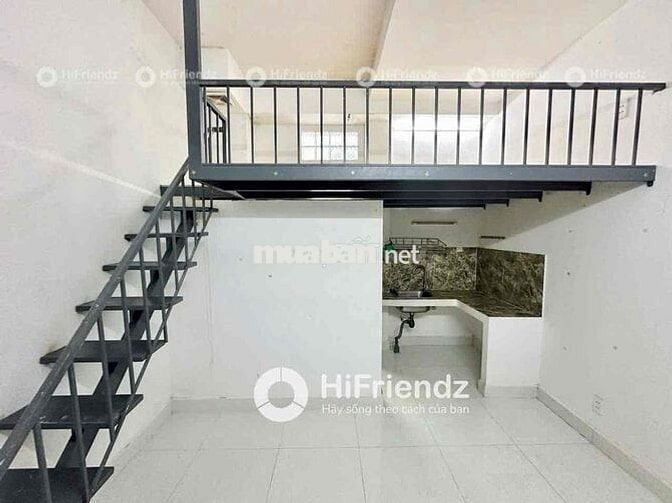 PHÒNG CÓ GÁC CÓ MÁY LẠNH CỬA SỔ TRỜI NGAY GẦN ĐẦM SEN ĐH SƯ PHẠM