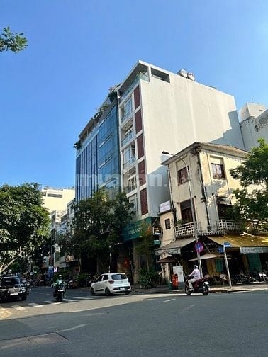 Hàng ngộp! Mặt tiền Hai Bà Trưng Quận 1, DT: 9.2x24m, 4 lầu, HĐT 150tr