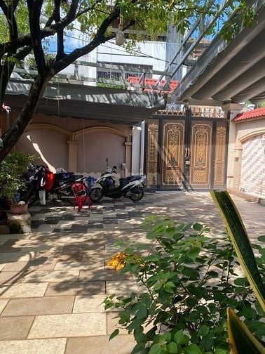 BIỆT THỰ 9 X 30M - XÂY 4 TẦNG - ĐƯỜNG LÊ QUANG ĐỊNH - BÁN 31 TỶ