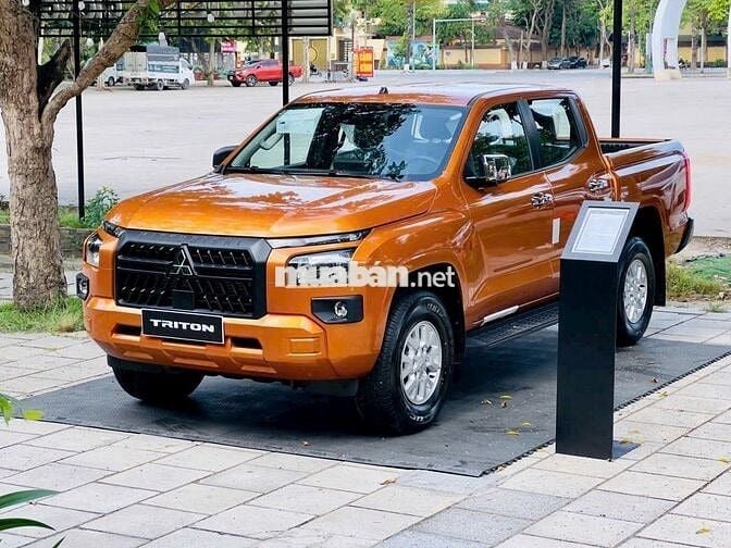 MITSUBISHI TRITON GLX 2025 CAM-TRẢ 165TR NHẬN XE