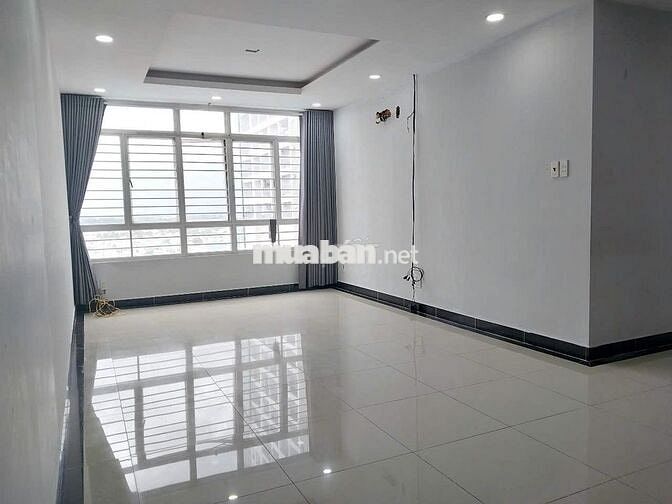 Cần bán căn hộ Giai Việt –P Chánh Hưng DT 150m2,3 pn,3 wc,Giá 6tỷ