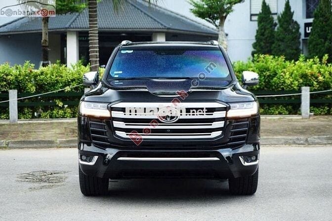 Xe Toyota Land Cruiser VXR 3.5 V6 2024