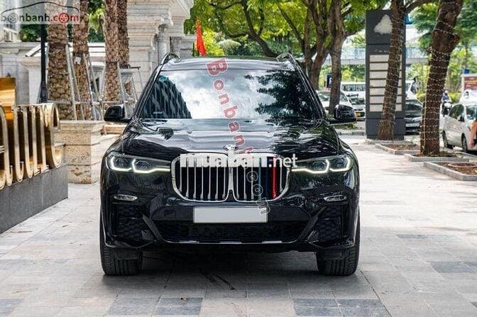 Xe BMW X7 xDrive40i M Sport 2022 - 3 Tỷ 999 Triệu