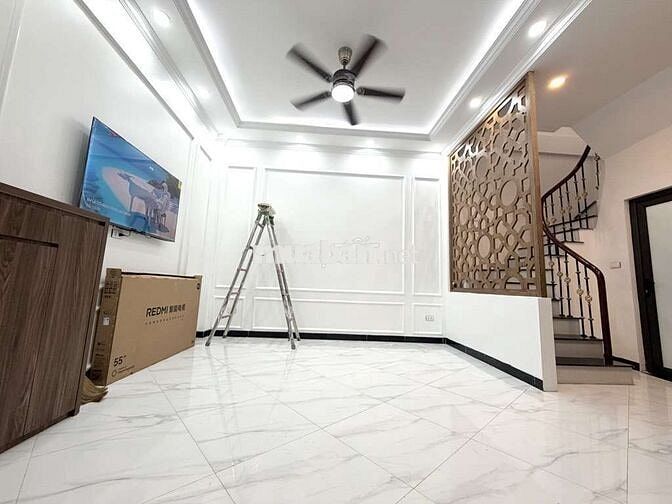 VĂN CAO, TRUNG TÂM BA ĐÌNH - NHÀ MỚI ĐẸP Ở NGAY- CỰC GẦN Ô TÔ, GIÁ TỐT