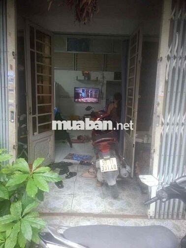 cho thuê dt 4x12 -dứơi -1p trên lửng -1p -2wc diện nước sạch hẽm 6m th