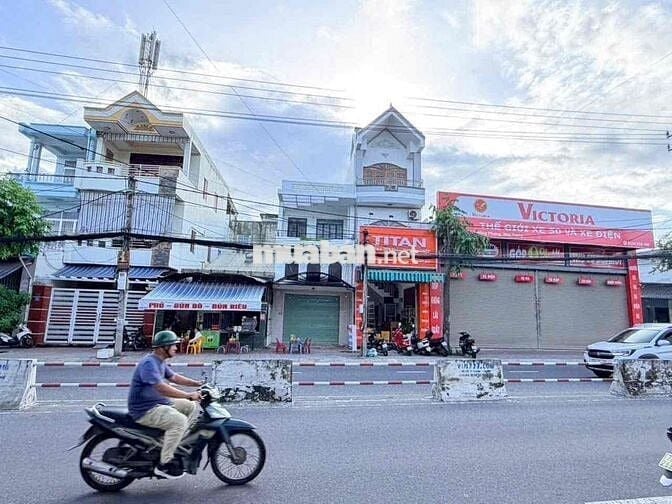Chủ Gũi Bán Căn Nhà Mặt Tiền Lê Hồng Phong Phước Long Nha Trang