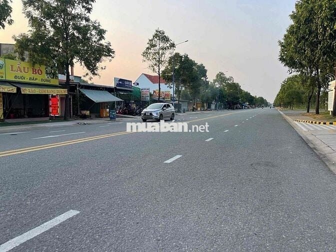 Bán Gấp Đất Phường Thới Hòa Bến Cát 10x30m (300m² full thổ)