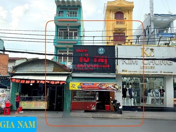 BÁN NHÀ MẶT TIỀN : 940 HẬU GIANG - P. 12 - Q. 6 - TPHCM.