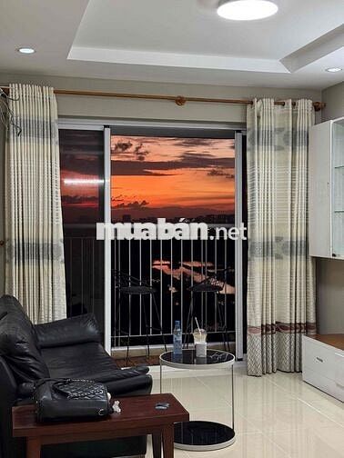 Cho thuê căn hộ 2 PN –View hoàng hôn 80m2, Lê Văn Lương
