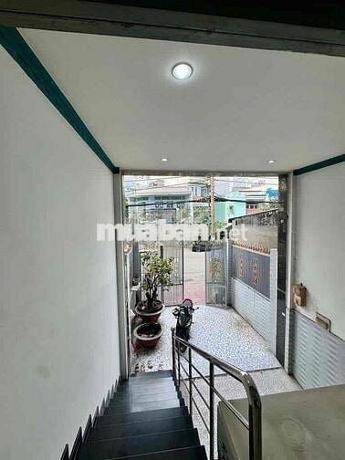 Cho thuê nhà mặt tiền đường Chợ Lớn P11 Q6