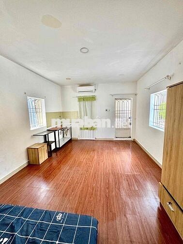 Phòng trọ 35m2 gần sân bay đường Cộng Hoà, Tân Bình