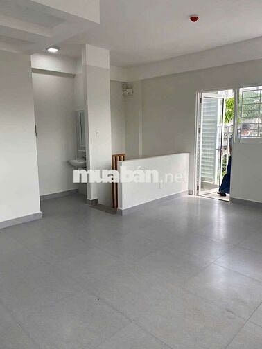 CHO THUÊ CĂN HỘ thương mại tầng trệt chung cư NL 2 -
gốc 2 mặt tiền