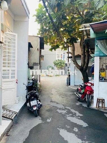 NHÀ NGUYÊN CĂN 2 TẦNG 2PN 2WC, HẺM OTO, GẦN CHỢ TAM HÀ, LINH ĐÔNG