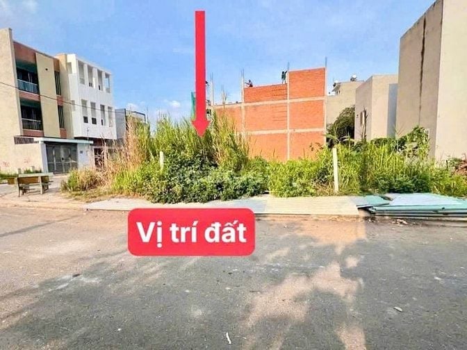 BÁN GẤP LÔ ĐẤT NỀN KDC CẦU TRÀM 282M2 GIÁ 1 TỶ 300 - SỔ HỒNG RIÊNG