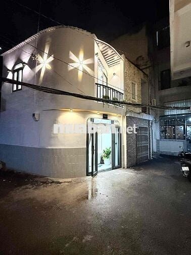 HẺM XE HƠI - HOÀNG HOA THÁM, BÌNH THẠNH - 18M² - 2 TẦNG BTCT - LÔ GÓC