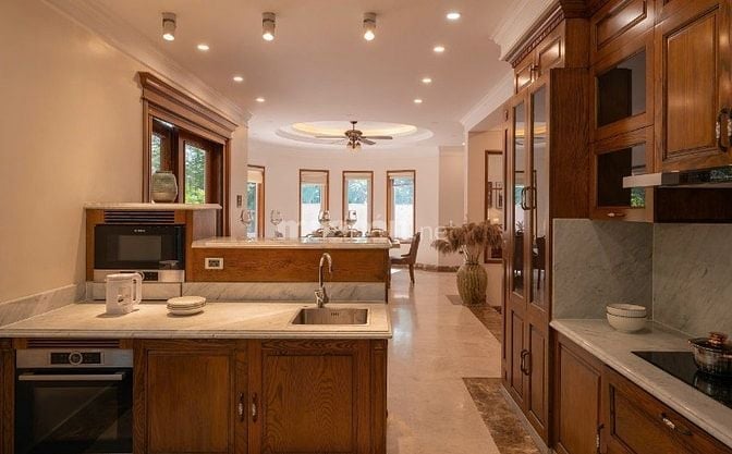 CHO THUÊ VILLA VIEW SÔNG SIÊU ĐẸP 7 PN, SÂN VƯỜN HỒ BƠI, KARAOKE QUẬN 