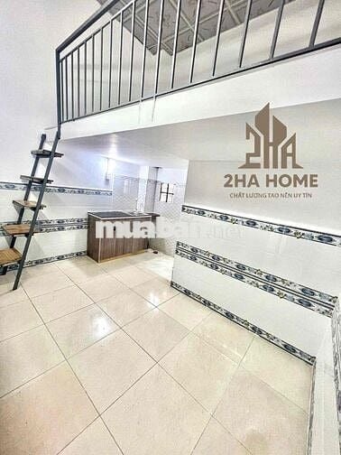 Phòng mới rộng rãi gần cầu Tham Lương ở ngay