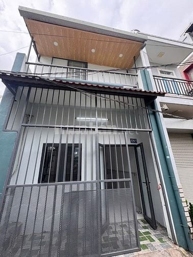 BÁN GẤP GIÁ 1 TỶ 800 SỔ HỒNG RIÊNG