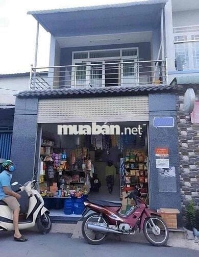 Nhà Mặt Tiền Ngay Chợ Bình Chánh Sổ Hồng Riêng