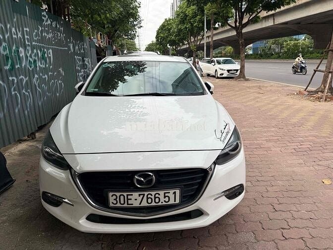 Mazda 3 2017 1.5 AT - 77000 km