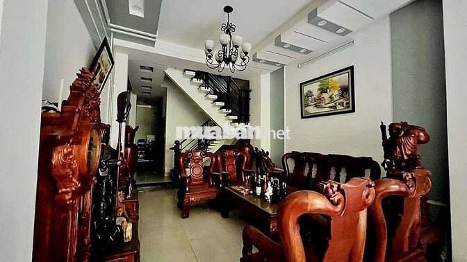 NHỈNH 8 TỶ , TÂN BÌNH , P8,HXH, 72m2, 4 TẦNG , LÝ THƯỜNG KIỆT