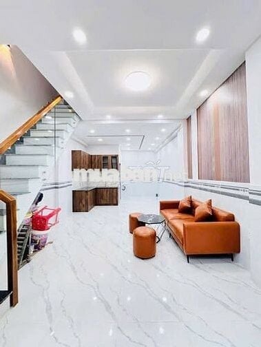 GIÁP NGÃ TƯ BỐN XÃ - 2 TẦNG - 2 PN- 4MX8M, NHỈNH 3 TỶ