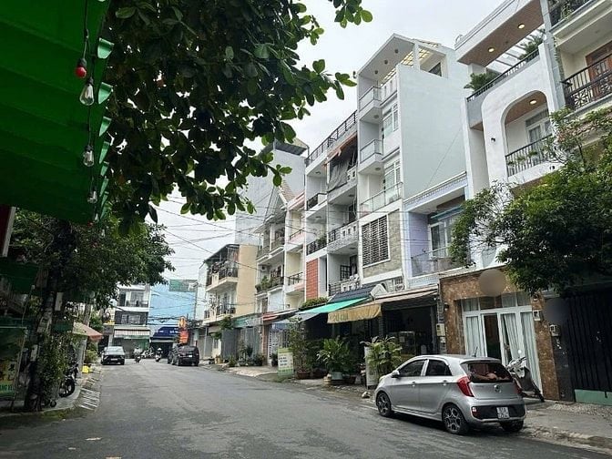 Nhà 3 Lầu Mặt tiền hẻm 12m kinh doanh tuyệt đẹp Cao cấp Huỳnh Văn Nghe