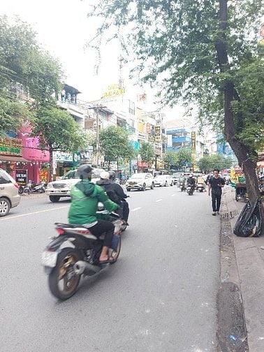 NHÀ 9 X 20M - XÂY 3 TẦNG - KHU ĐƯỜNG NGUYỄN GIA TRÍ - BÁN 32 TỶ