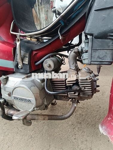 Xe máy Daelim Citi 100 màu đỏ, máy êm