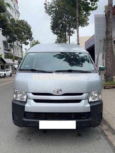 Toyota Hiace 2016 máy xăng số tay