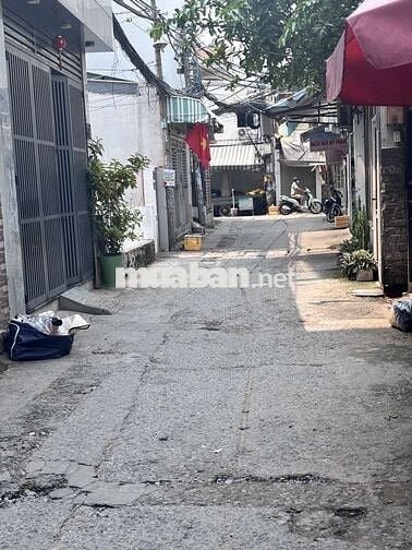 BÁN NHÀ 3TẦNG HẺM 61TRẦN XUÂN SOẠN,KHU CAO RÁO ,SÁT Q4,DT:30M2 CHỈ 2TỶ