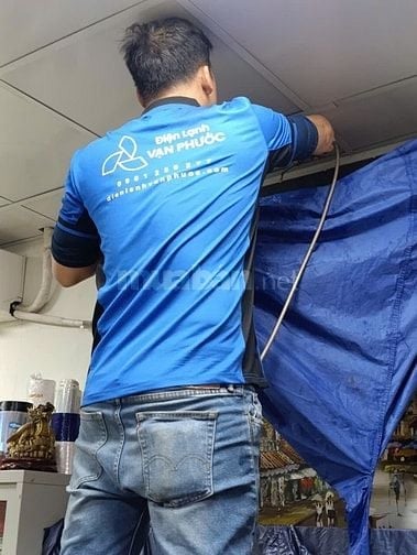 Vệ sinh máy lạnh quận 10 – Điện Lạnh Vạn Phước