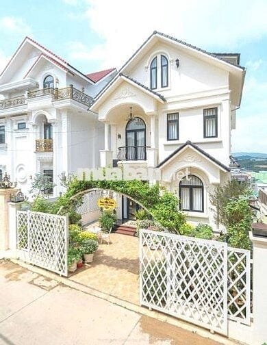 Bán Villa Trung tâm sẵn dòng tiền 100- 200tr/ tháng