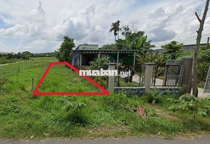 Đáo hạn ngân hàng bán lô đất 100m2 chỉ 800tr ngay đường Bà thiên CủChi