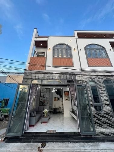 HÀNG HIẾM NHÀ PHỐ GỐC 2 MẶT TIỀN – 2 TẦNG, FULL NỘI THẤT – GIÁ 2,85 TỶ