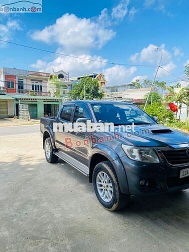 Xe Toyota Hilux 3.0G 4x4 MT 2014