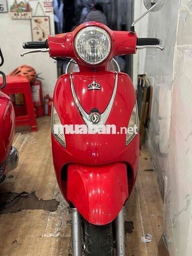 Elizabeth Fi Đời 2012 . BSTP