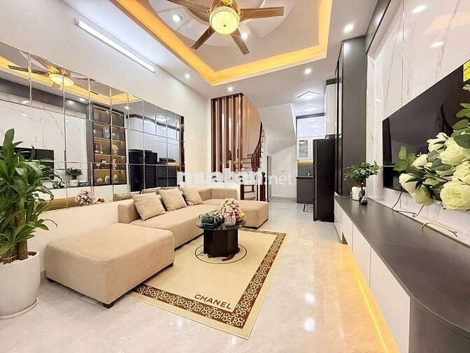 🏡 KIM GIANG - CHỈ 30M RA Ô TÔ - NHÀ ĐẸP 5 TẦNG FULL ĐỒ ĐẸP MỚI
